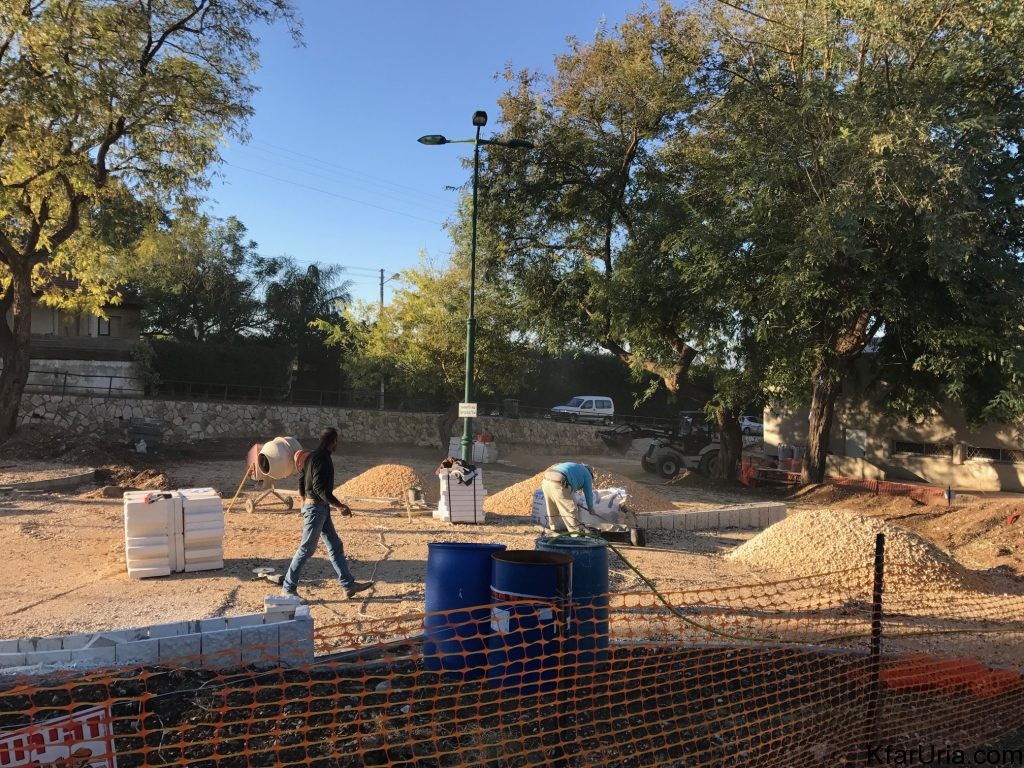 עבודות בנייה גן המשחקים כפר אוריה דצמבר 2016